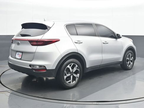 Used 2022 Kia Sportage LX image 6