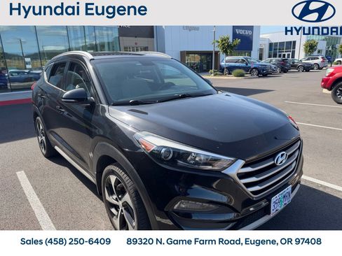 Used 2017 Hyundai Tucson Sport w/ Cargo Package AWD/4WD image 6