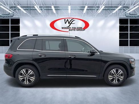 Used 2025 Mercedes-Benz GLB 250 image 2