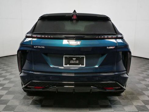 Used 2026 Cadillac Lyriq V AWD/4WD image 30