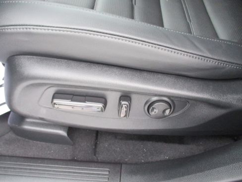 Certified 2023 Honda CR-V EX-L image 17