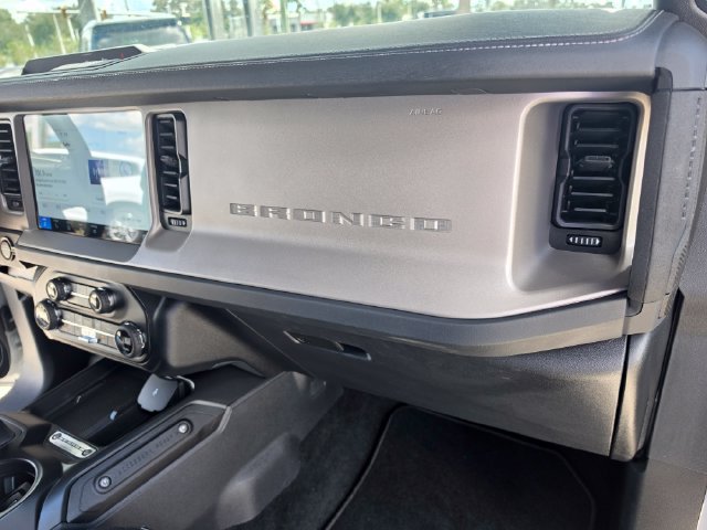 Used 2026 Ford Bronco Outer Banks AWD/4WD image 21