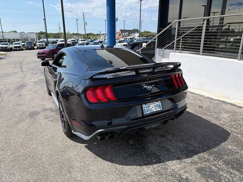 Used 2021 Ford Mustang GT Premium w/ Equipment Group 401A RWD image 9