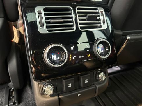 Used 2020 Land Rover Range Rover SV Autobiography Dynamic AWD/4WD image 36