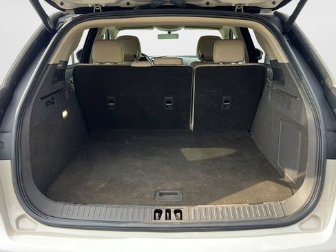 Used 2020 Lincoln Nautilus FWD image 9