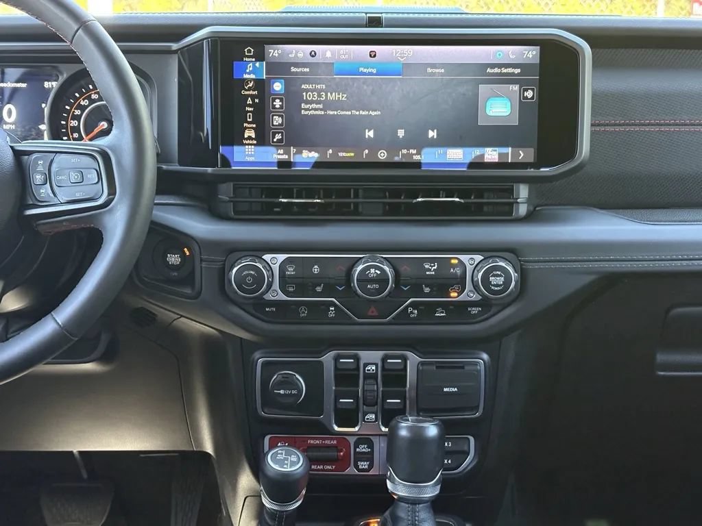 Used 2024 Jeep Gladiator Rubicon AWD/4WD image 44