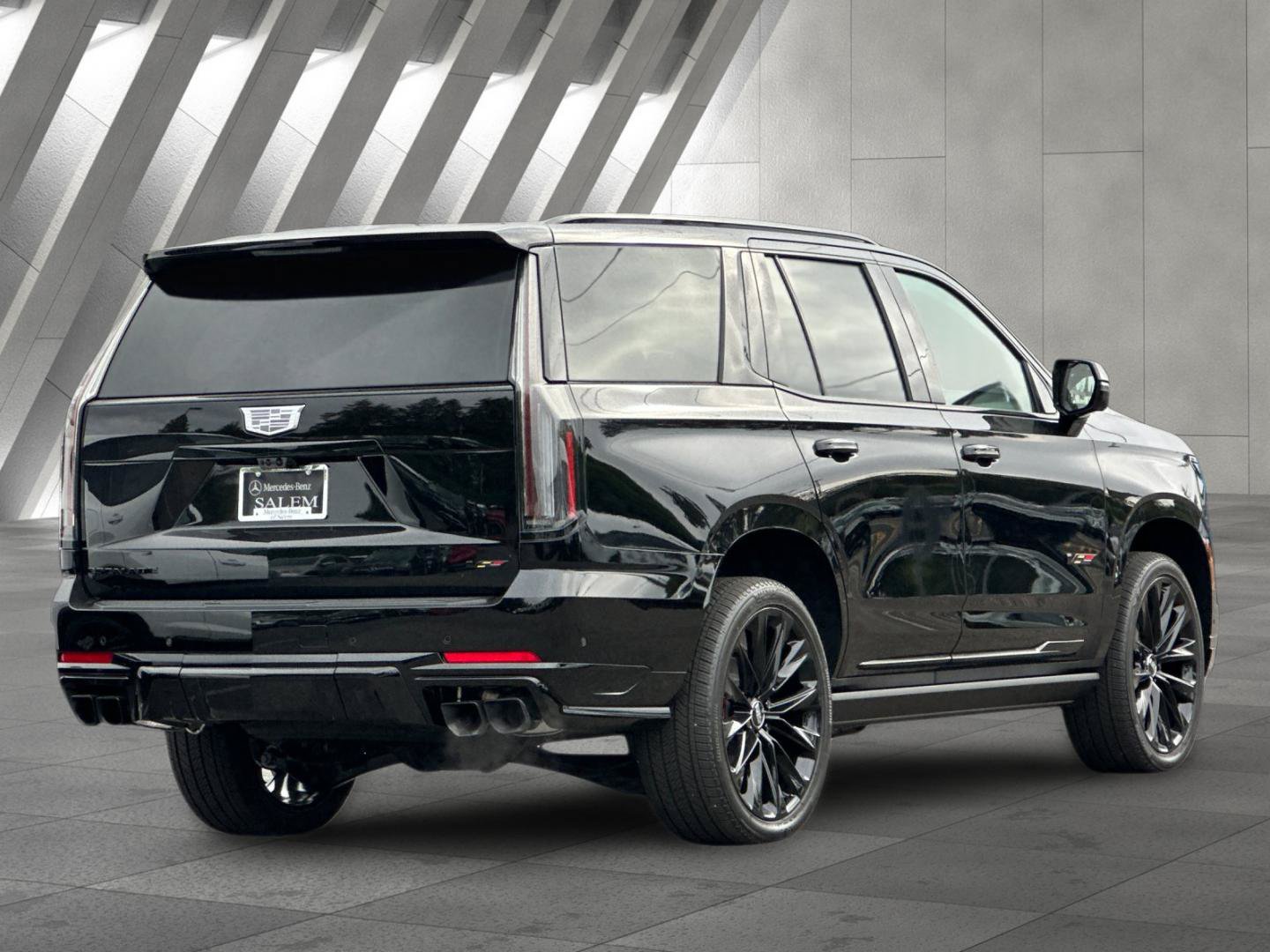 Used 2026 Cadillac Escalade V AWD/4WD image 4