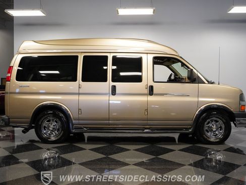 Used 2006 Chevrolet Express 1500 w/ Preferred Equipment Group image 14
