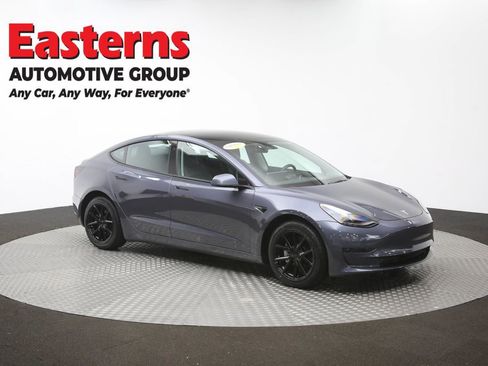 Used 2023 Tesla Model 3 Standard Range RWD image 43