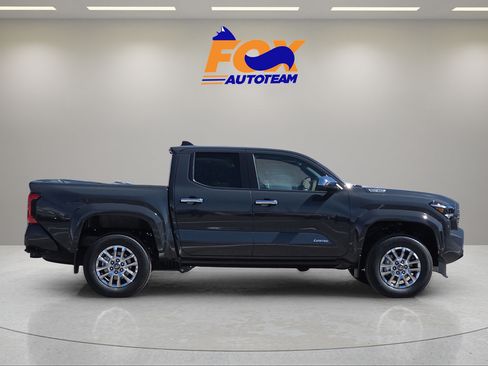 New 2026 Toyota Tacoma Limited AWD/4WD image 5
