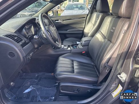 Used 2019 Chrysler 300 S w/ S Model Appearance Package image 14