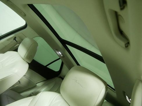 Used 2021 Buick Envision Avenir w/ Technology Package II image 13