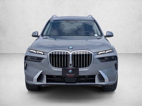 Used 2026 BMW X7 xDrive40i AWD/4WD image 2