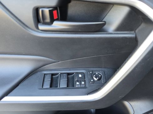 Used 2023 Toyota RAV4 LE image 12