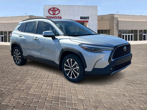 New 2024 Toyota Corolla Cross XLE image 9