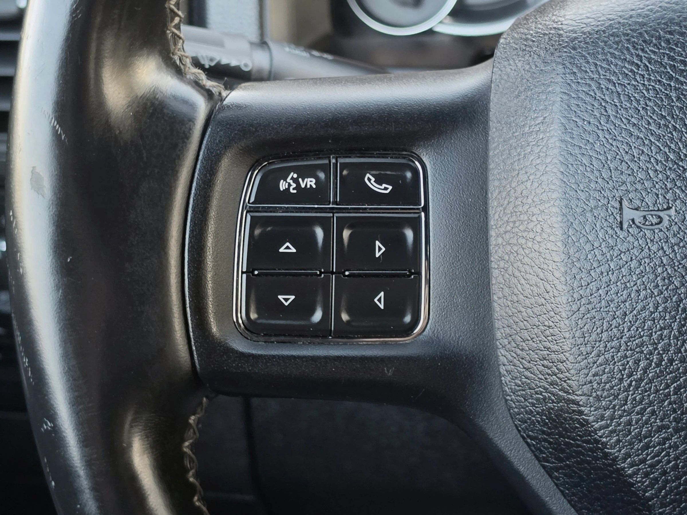 Used 2018 RAM 1500 Rebel w/ Luxury Group AWD/4WD image 22