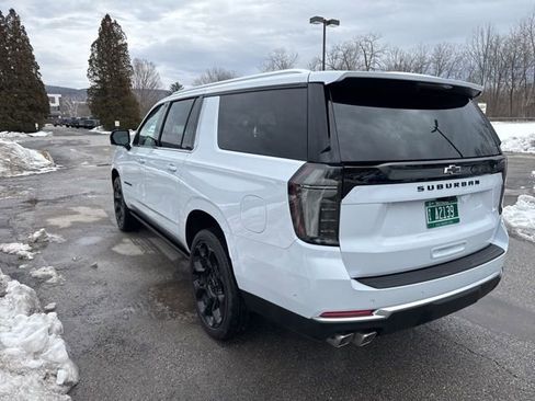 New 2026 Chevrolet Suburban High Country AWD/4WD image 28