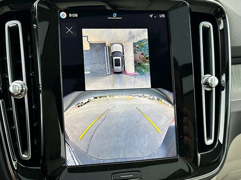 New 2026 Volvo XC40 B5 Plus image 17