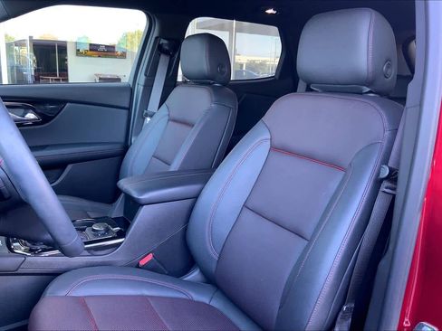 Used 2025 Chevrolet Blazer RS image 7