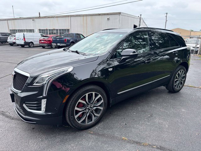 Used 2022 Cadillac XT5 Sportv w/ Technology Package AWD/4WD image 2