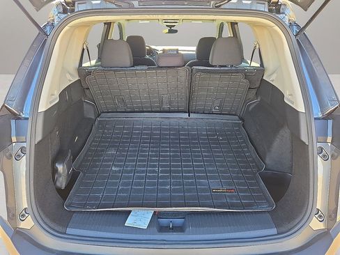 Used 2023 Nissan Rogue SV image 14