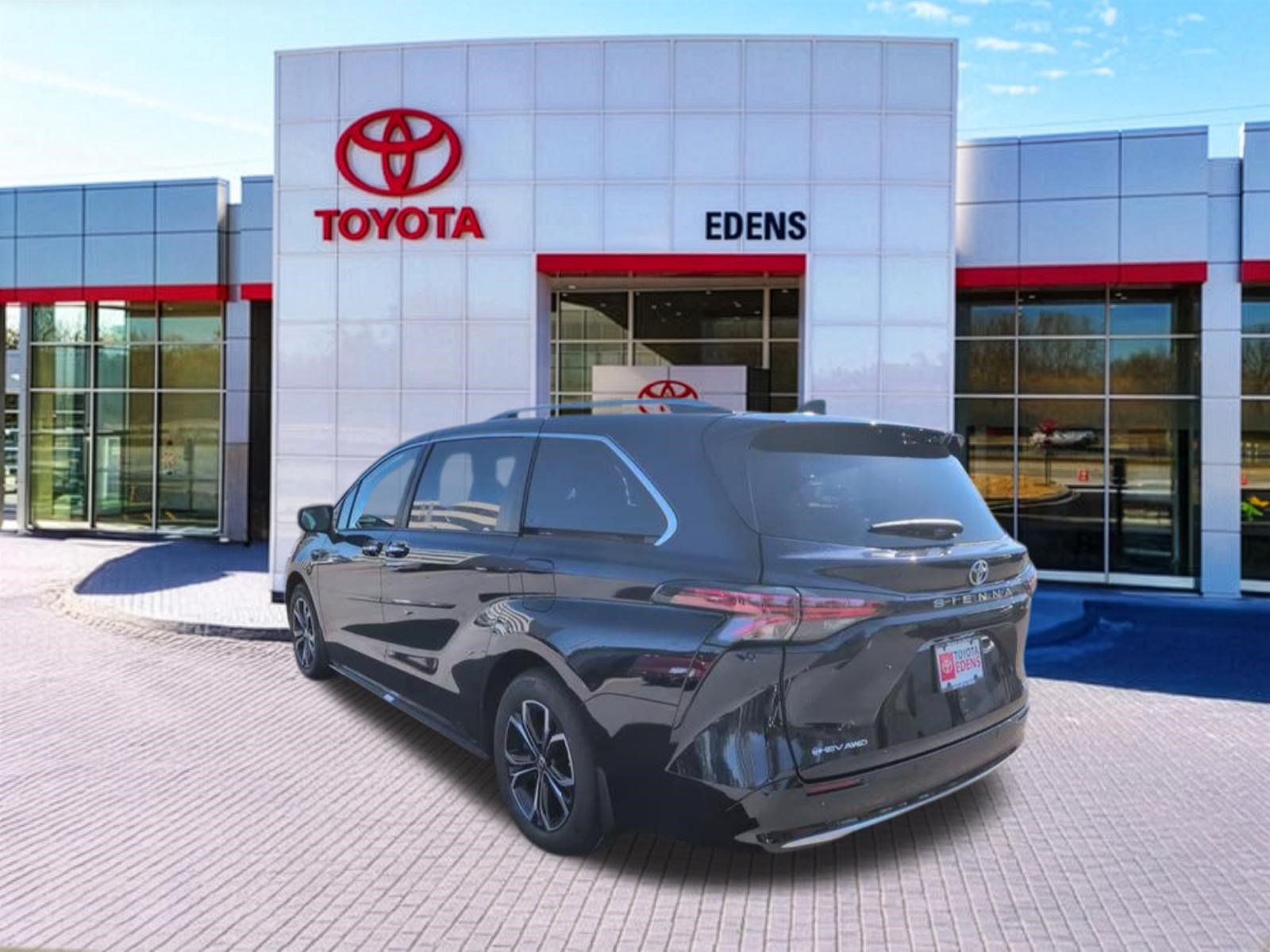 New 2026 Toyota Sienna Platinum AWD/4WD image 7