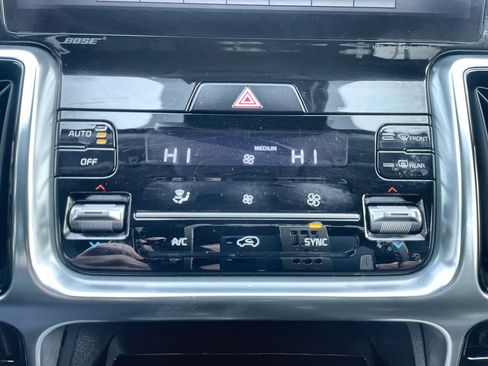 Used 2021 Kia Sorento SX Prestige image 17