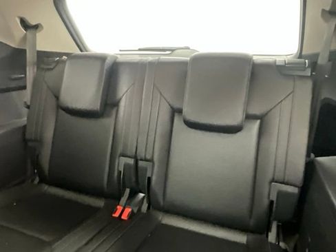 Used 2019 Volkswagen Atlas SEL R-Line AWD/4WD image 9