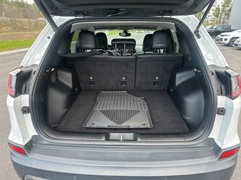 Used 2019 Jeep Cherokee Limited AWD/4WD image 15