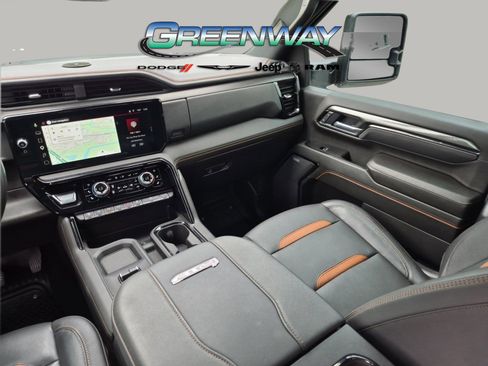 Used 2025 GMC Sierra 2500 AT4 w/ AT4 Premium Plus Package AWD/4WD image 22