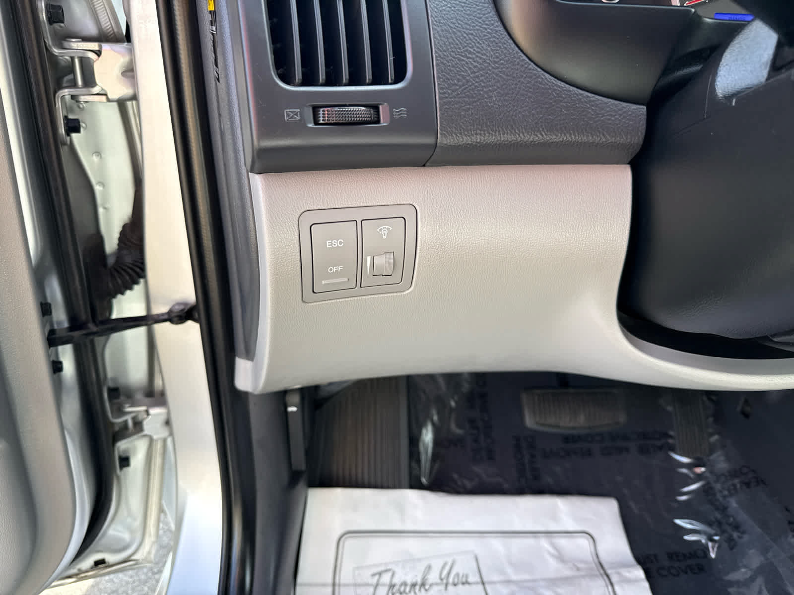 Used 2009 Hyundai Elantra SE FWD image 17