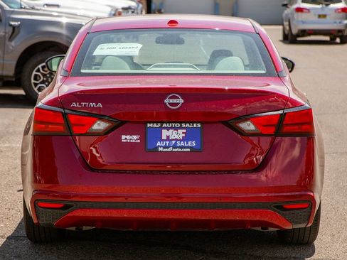 Used 2025 Nissan Altima 2.5 SV FWD image 6