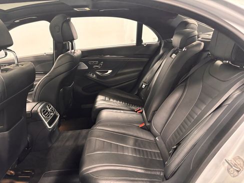 Used 2020 Mercedes-Benz S 560 4MATIC Sedan image 20