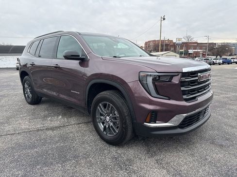 Used 2025 GMC Acadia Elevation image 10