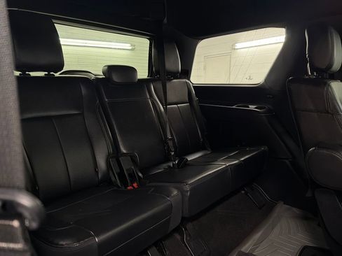 Certified 2020 Ford Expedition XLT w/ Equipment Group 202A image 32