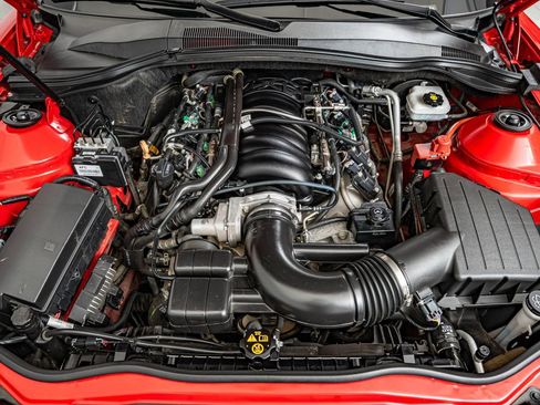 Used 2010 Chevrolet Camaro SS RWD image 40