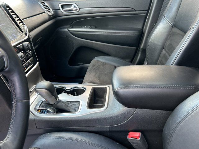 Used 2019 Jeep Grand Cherokee Altitude AWD/4WD image 32