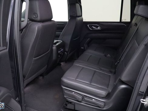 Used 2024 Chevrolet Suburban LT image 22