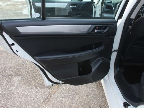 Used 2015 Subaru Legacy 2.5i Premium image 38