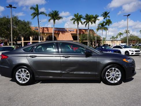 Used 2020 Ford Fusion SE image 8