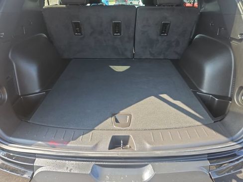 Used 2023 Chevrolet Blazer LT w/ Convenience Package FWD image 23