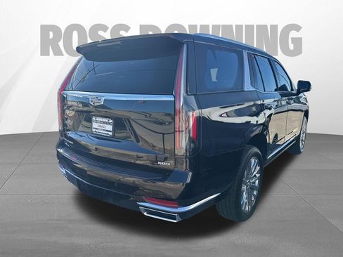 Used 2024 Cadillac Escalade Premium Luxury w/ Performance Package image 4