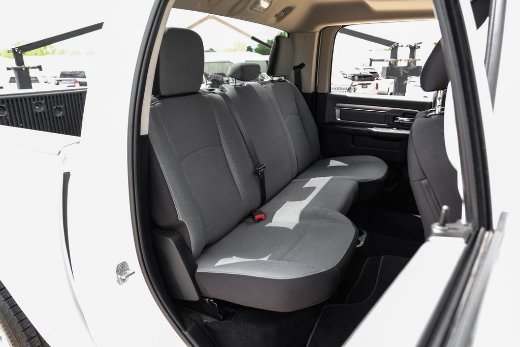 Used 2022 RAM 1500 Classic SLT RWD image 33