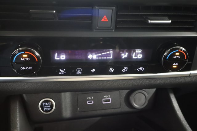 Used 2023 Nissan Rogue SV AWD/4WD image 20