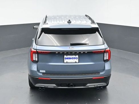 Certified 2025 Ford Explorer Active w/ Active Comfort Package RWD image 43