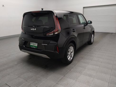 Used 2025 Kia Soul LX w/ LX Technology Package image 9