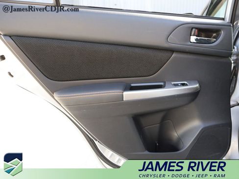 Used 2016 Subaru Crosstrek 2.0i Premium w/ Moonroof Package image 16