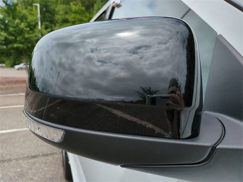 Used 2023 Dodge Durango R/T image 12