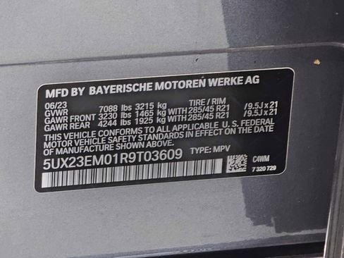 Used 2024 BMW X7 xDrive40i w/ M Sport Package image 30