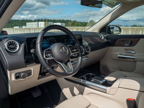Certified 2023 Mercedes-Benz GLA 250 4MATIC image 22